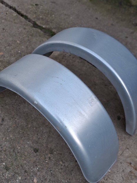 Ut�nfut� sarved� p�r. 