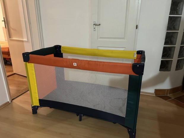 Utaz� �gy, mobil gyerek�gy