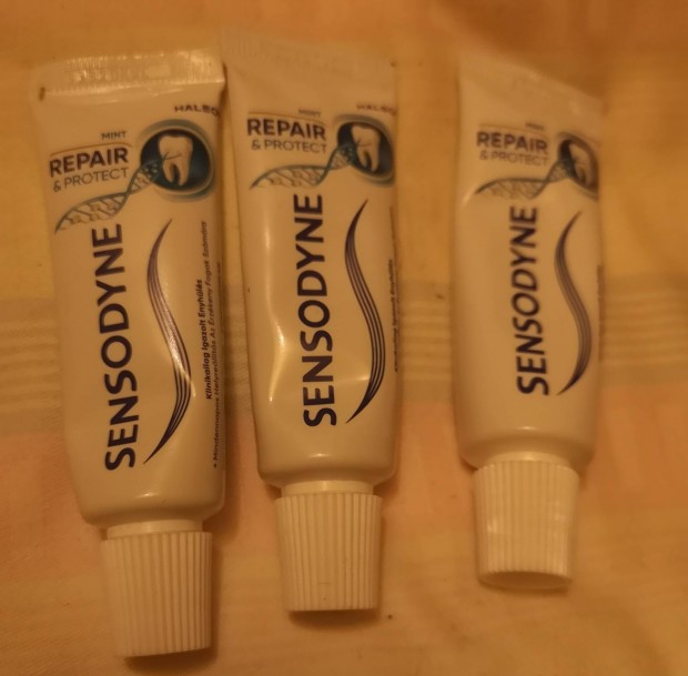 Utazs fogkrm Sensodyne repair