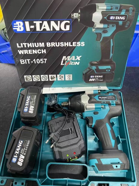 �tvecsavaroz� 2db Akkumul�torral