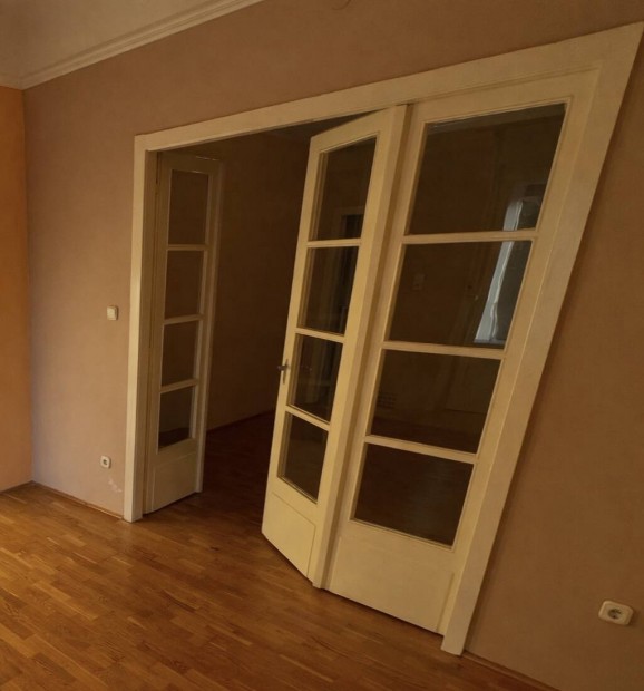 �veges ajt� (h�rom r�szes)