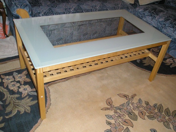 veglapos dohnyz asztal 118 x 70 cm-es szp llapotban