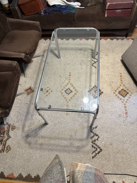 �veglapos doh�nyz�asztal