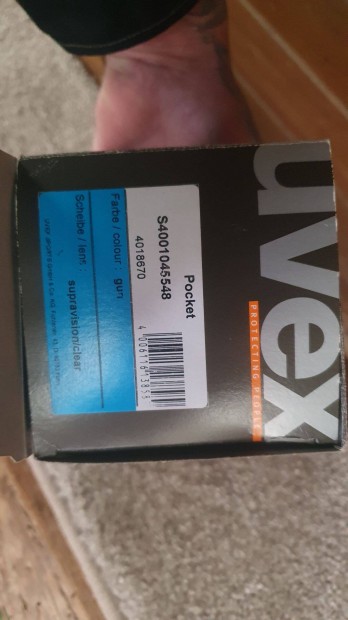 Uvex összehajthatos szemüveg