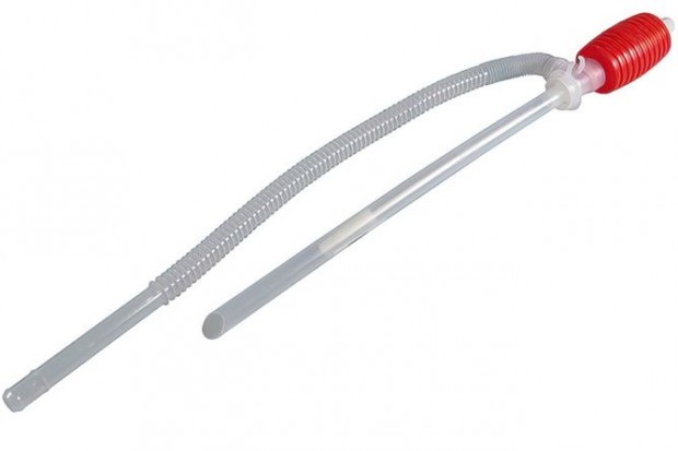 �zemanyag k�zi szivatty�