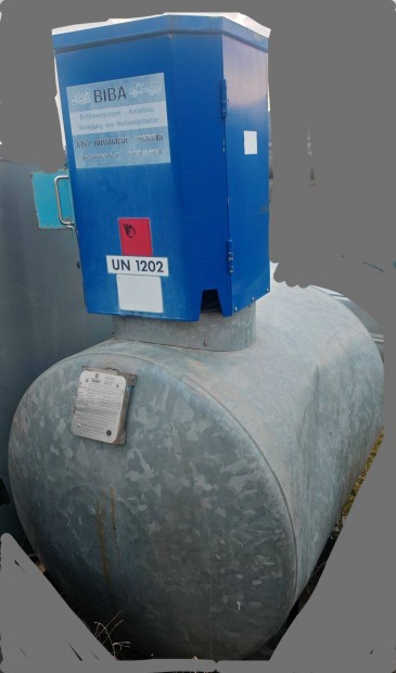 �zemanyag tart�ly horganyzott 1000l d�zel 12V szivatty�val