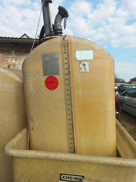 �zemanyag tart�ly szivatty�val