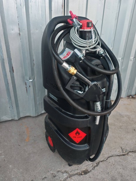 �zemanyag tart�ly �jszer� g�zolaj szivatty� 110l 12V szivatty�val