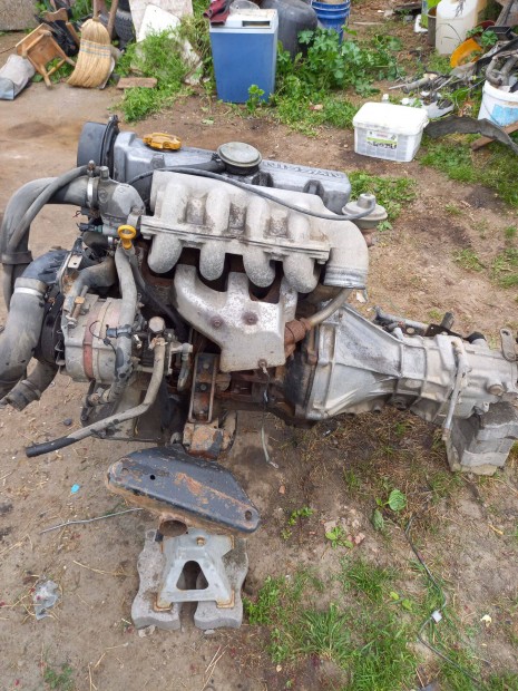 Üzemelő Nissan Kargó wanette motor eladó olcson