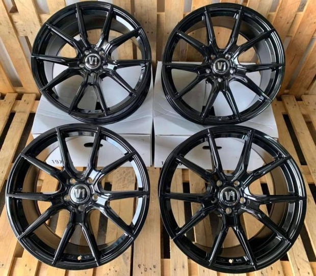 V1 Wheels 9x20 ET42 lakk fekete garnitra elad! 5x112 66,5