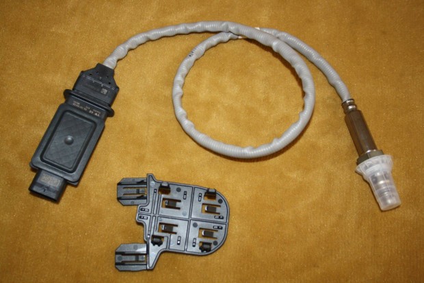 VAG Gyri j Nox Szenzor Szonda rzkel 05L907807CQ