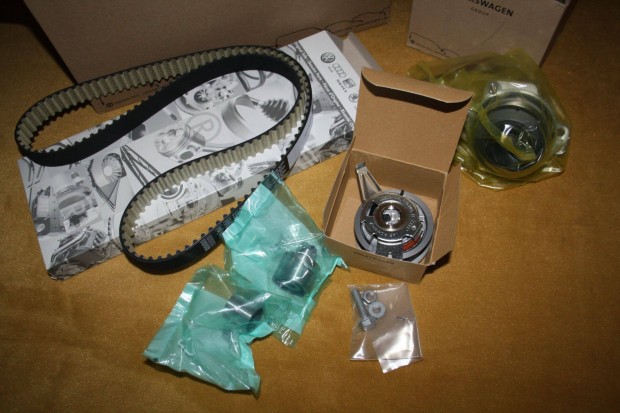 VAG komplett vez�rl�s k�szlet 04L198119F 04L121011N