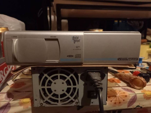 VDO Dayton CD-tr + sszektkbel elad vagy csere
