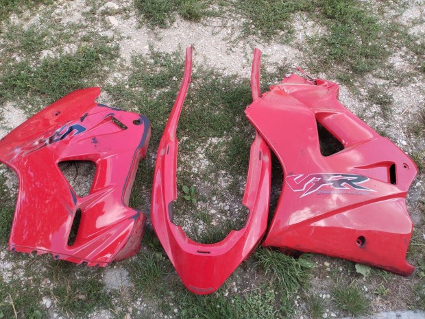 VFR 800 Fi RC 46 alkatr�szek , idomok