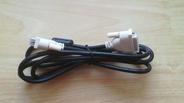 VGA - DVI - monitor kbel
