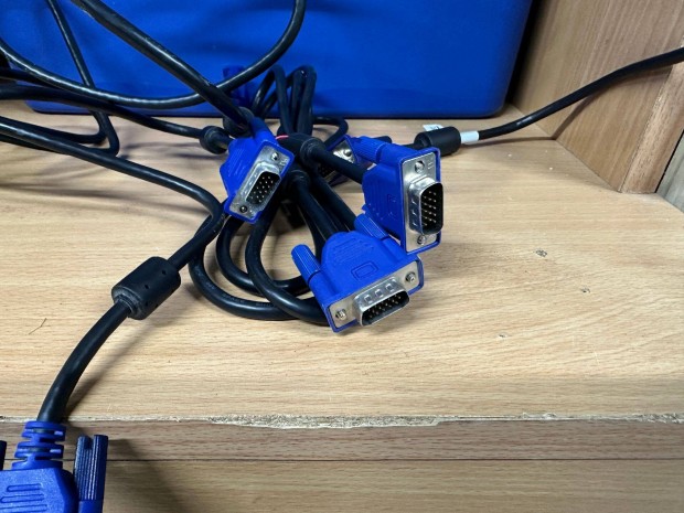 VGA monitor kábel 1,5m