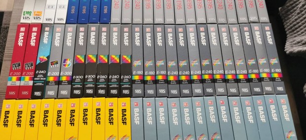 VHS kazetta csomag Nagyon jó állapot 69 db BASF Philips stb