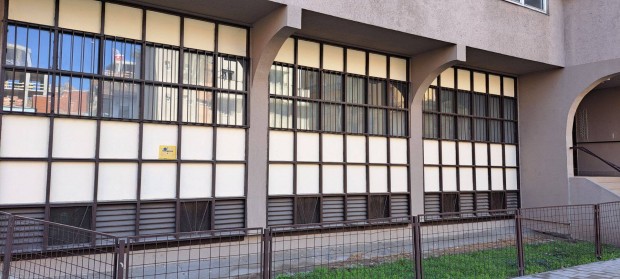 VIII Ker Csarnoknegyedben 85 nm 3 szob�s fel�j�tott iroda kiad� 400000