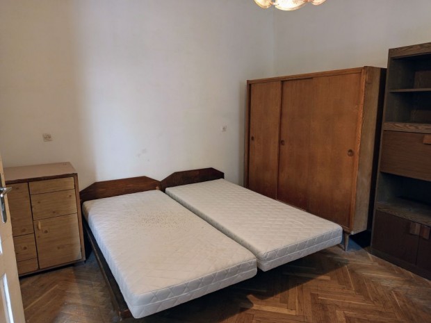 VIII. Kerület, Alföldi utca, 35 m2-es, földszinti, társasházi lakás