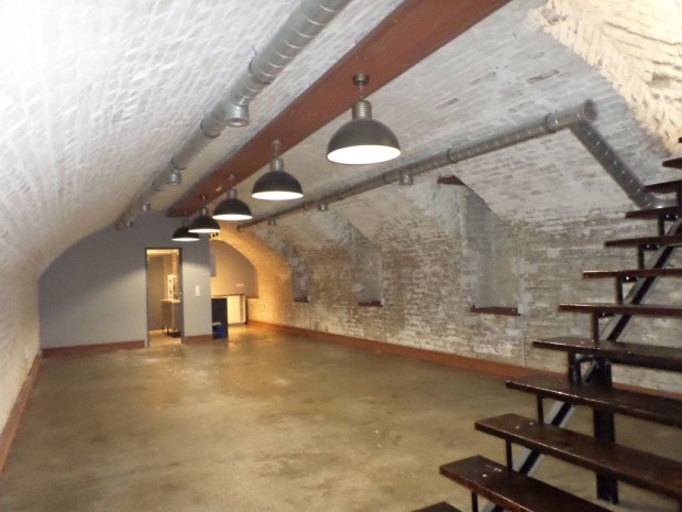 VIII. Kerület, II János Pál pápa tér környékén utca, 88 m2-es,
