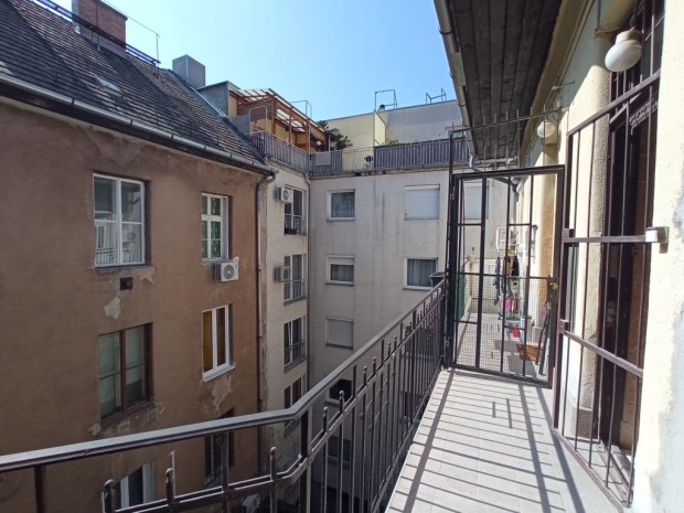 VIII. Ker�let, Magdolna negyedben, 27 m2-es, t�rsash�zi lak�s