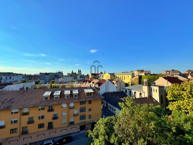 VIII. ker�leti elad� panel t�rsash�zi lak�s