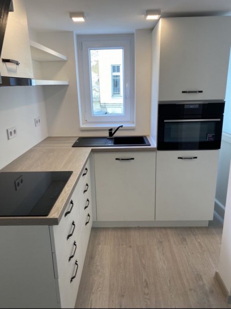 VII. Ker�let, Sz�vets�g utca, 23 m2-es, t�rsash�zi lak�s, 1 szob�s