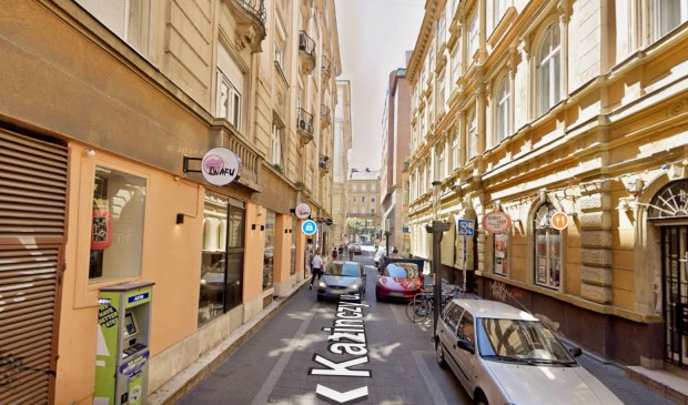 VII.ker,.Belv�ros Sz�v�ben, Bulinegyed, Szimpl�n�l, Kazinczy Utca Mel,