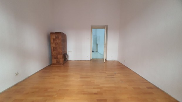 VI. Ker�let, ANDR�SSY �T mellett, 71 m2-es, t�rsash�zi lak�s, 2 szob�s