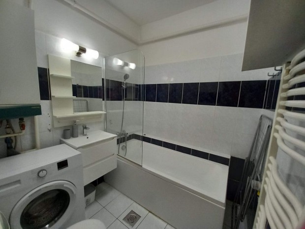 VI. Ker�let, Izabella utca, 29 m2-es, t�rsash�zi lak�s, 2+1 szob�s