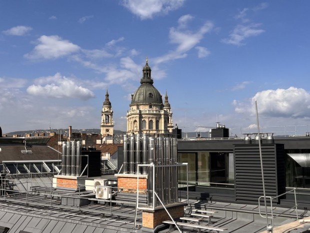 VI. Ker�let, Paulay utca, 96 m2-es, t�rsash�zi lak�s, 4 szob�s