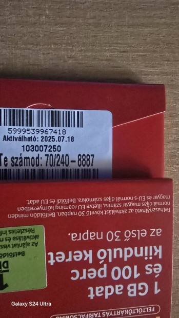 VODAFONE Kny Telefonszm 240.8887.