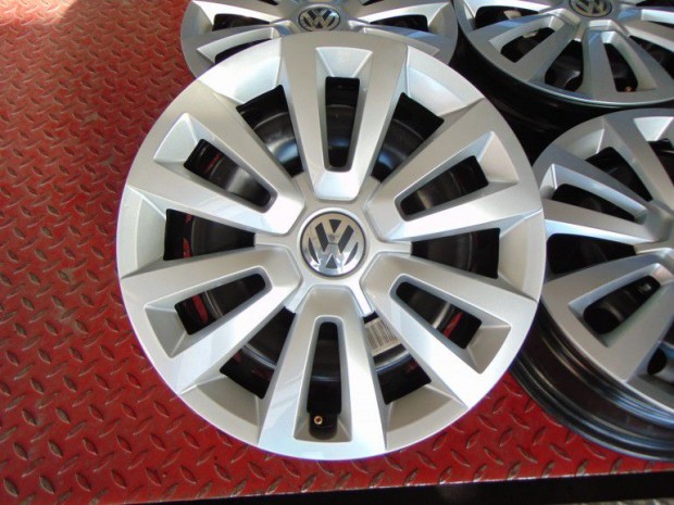 VOLKSWAGEN BEETLE (2011-) Felni