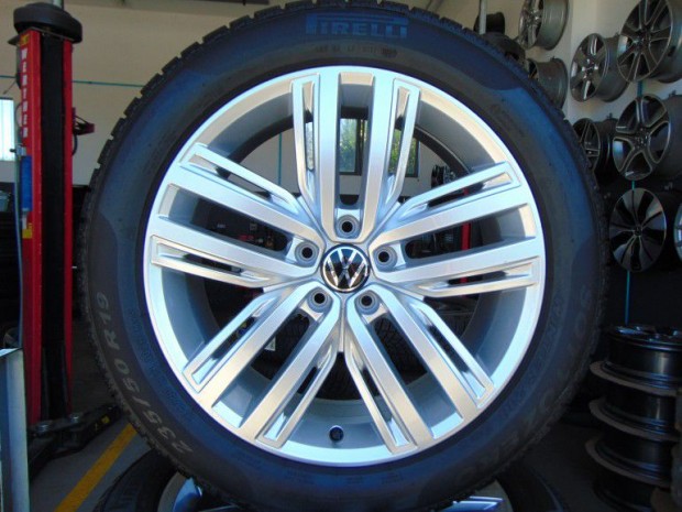 VOLKSWAGEN TIGUAN (2016-) Gumi s felni egyben