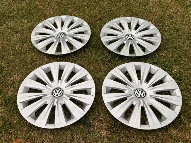 VW 15" 15 Colos Gyri Volkswagen Golf Polo Dsztrcsa 4DB