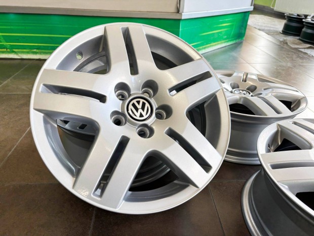 VW 15" 5x100 gyri alufelni elad 15 coll Golf Polo