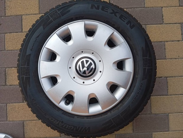 VW 15-s tligumi lemezfelnin 