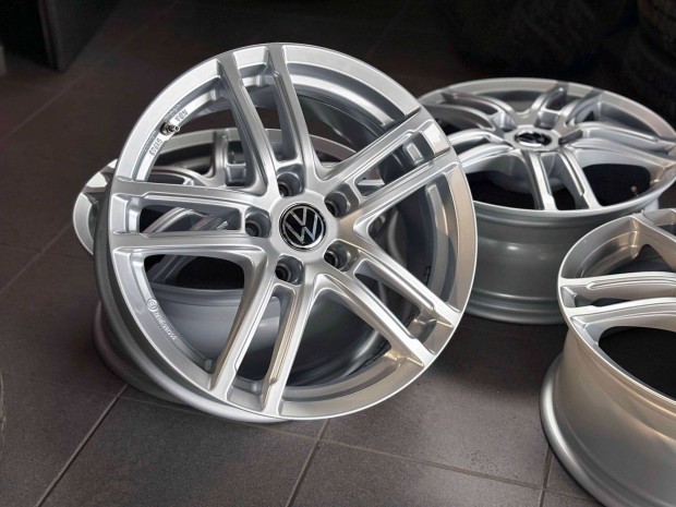 VW 17" 5x112 alufelni elad� 17 coll Golf Passat Tiguan Touran