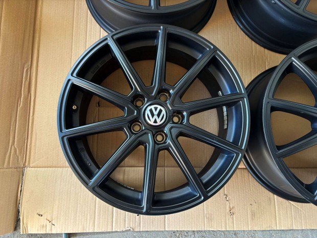 VW 17" 5x112 fekete alufelni elad 17 coll Passat Tiguan CC