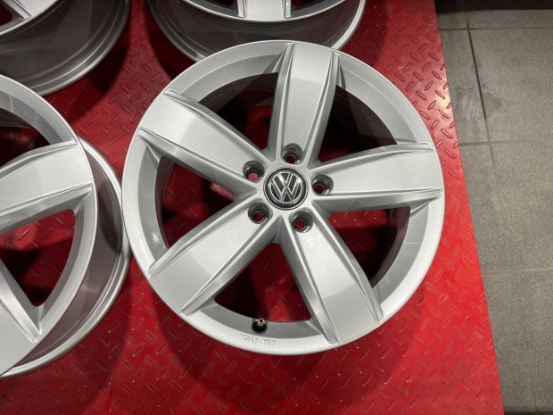 VW 17" 5x112 gyri alufelni elad 17 coll Passat Golf Tiguan