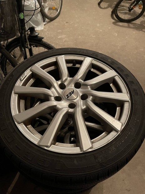 VW 17-es Aez alufelni szett nagyon jó téli gumikkal!