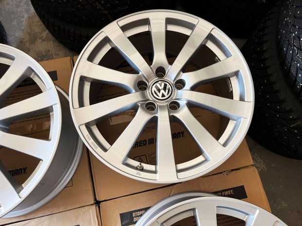 VW 18" 5x112 alufelni elad 18 coll Golf Passat Scirocco CC