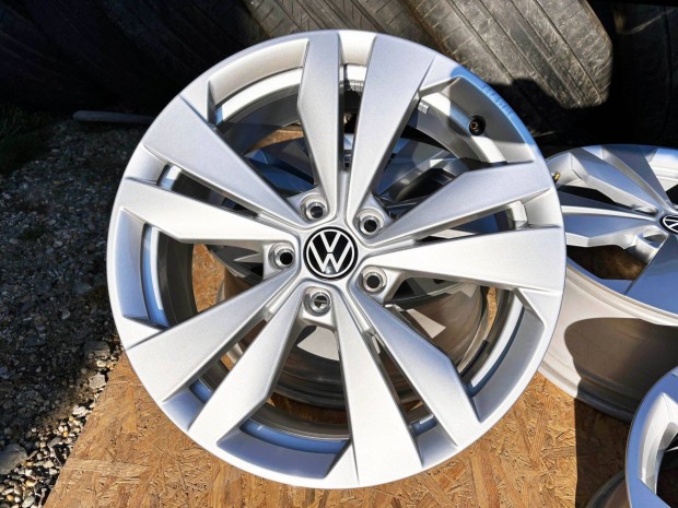 VW 18" 5x112 gyári Új alufelni eladó 18 coll Golf Jetta Caddy ID3