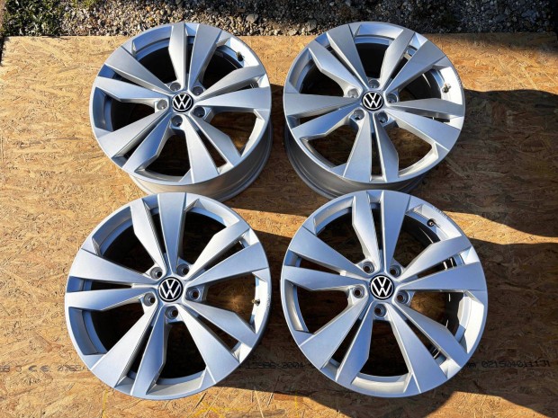 VW 18" 5x112 gyári Új alufelni eladó 18 coll Golf Jetta Caddy ID3