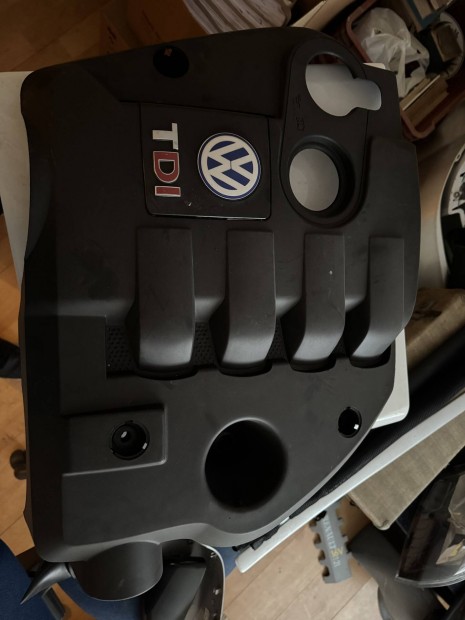 VW 1.9 PDTDI motorburkolat