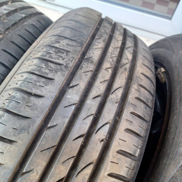 VW 5x100 lemezfelni 185/60R15 nyári gumi