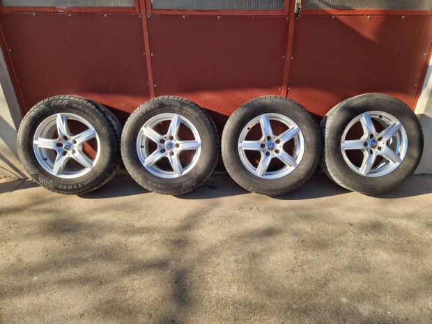 VW 5x112 16" alufelni garnit�ra j� ny�ri gumikkal