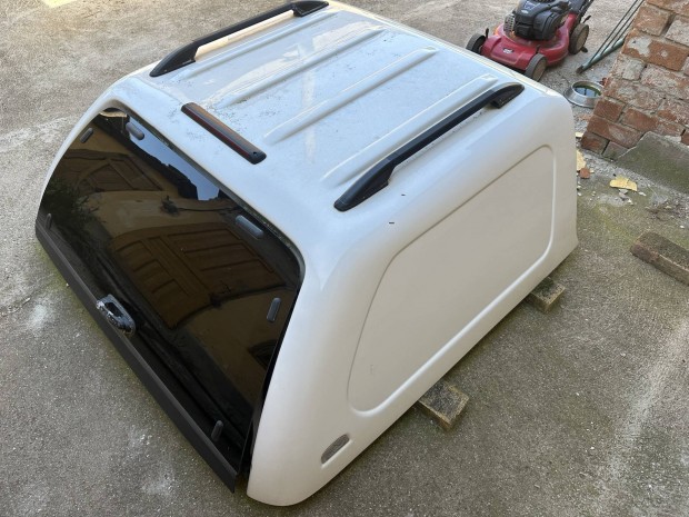 VW Amarok platódoboz eladó
