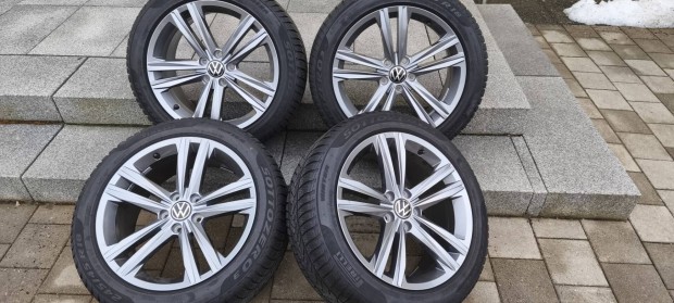 VW Arteon Alufelnik T�ligumikkal 18"
