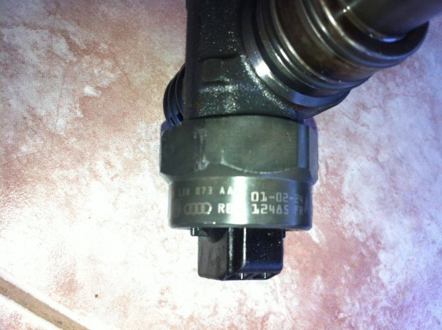 VW Audi 1.9pdtdi 131le pd elemek 038130073AA